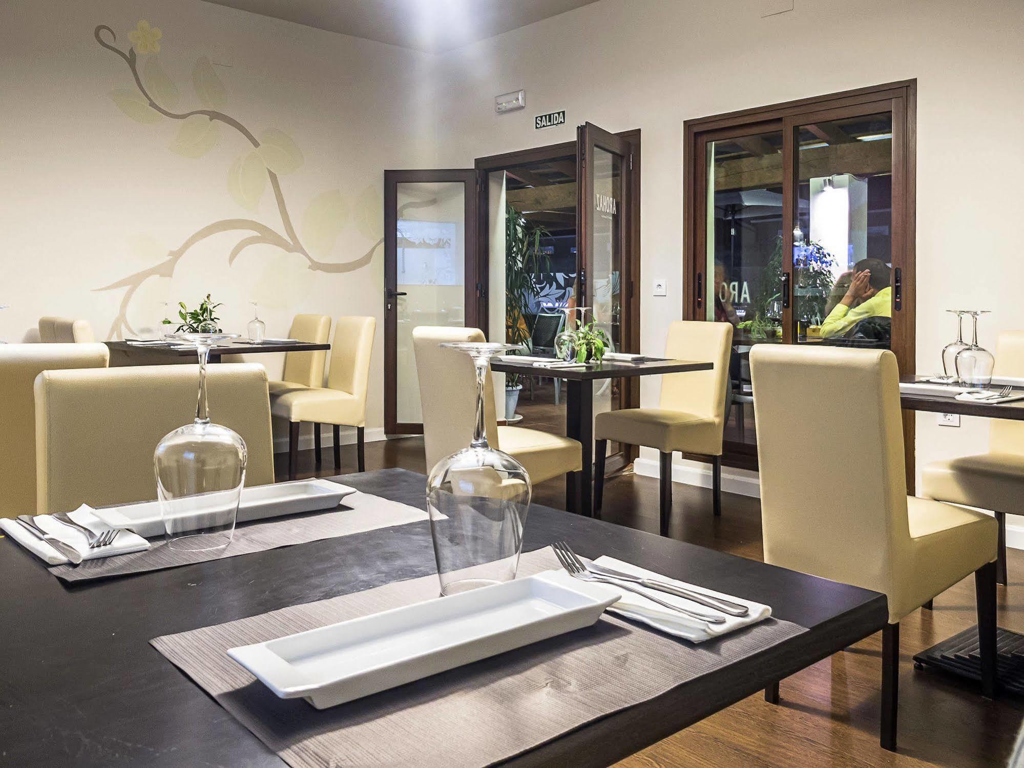 Arohaz & Restaurante