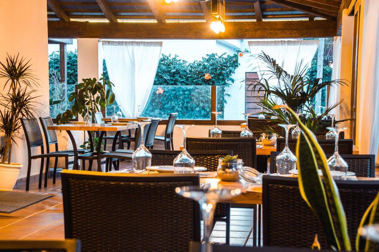 Arohaz & Restaurante Hotel Zahora