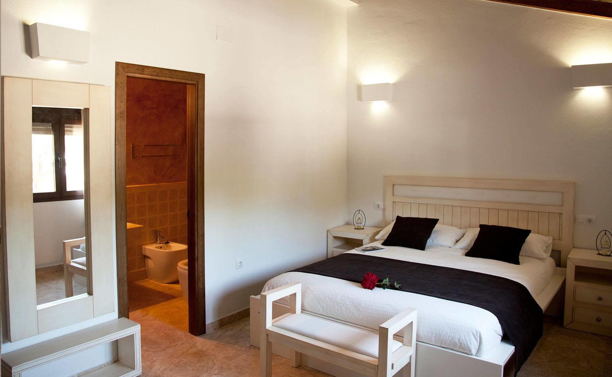 Arohaz & Restaurante Hotel Zahora